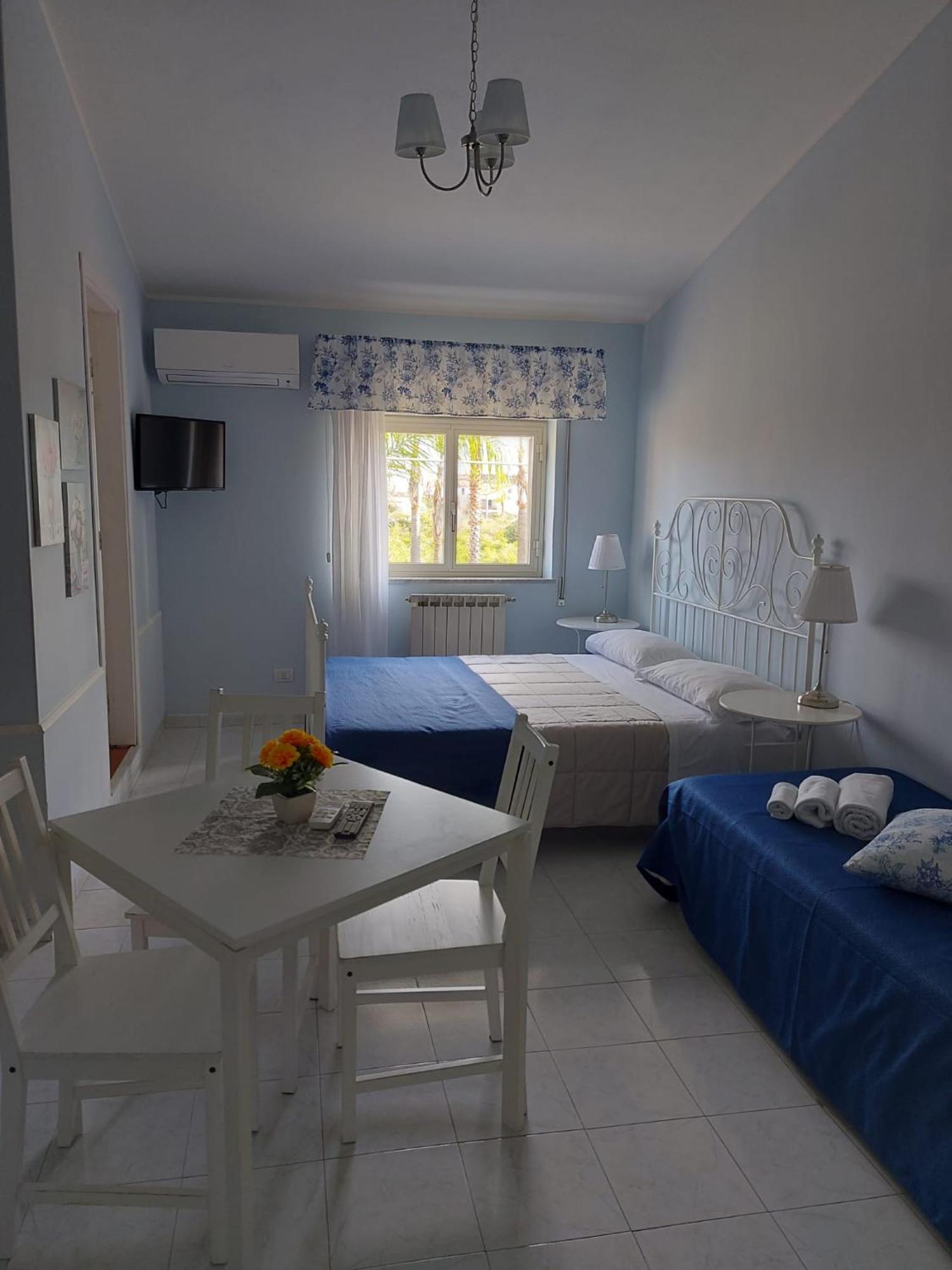 Villa Nadira Giardini Naxos Eksteriør bilde