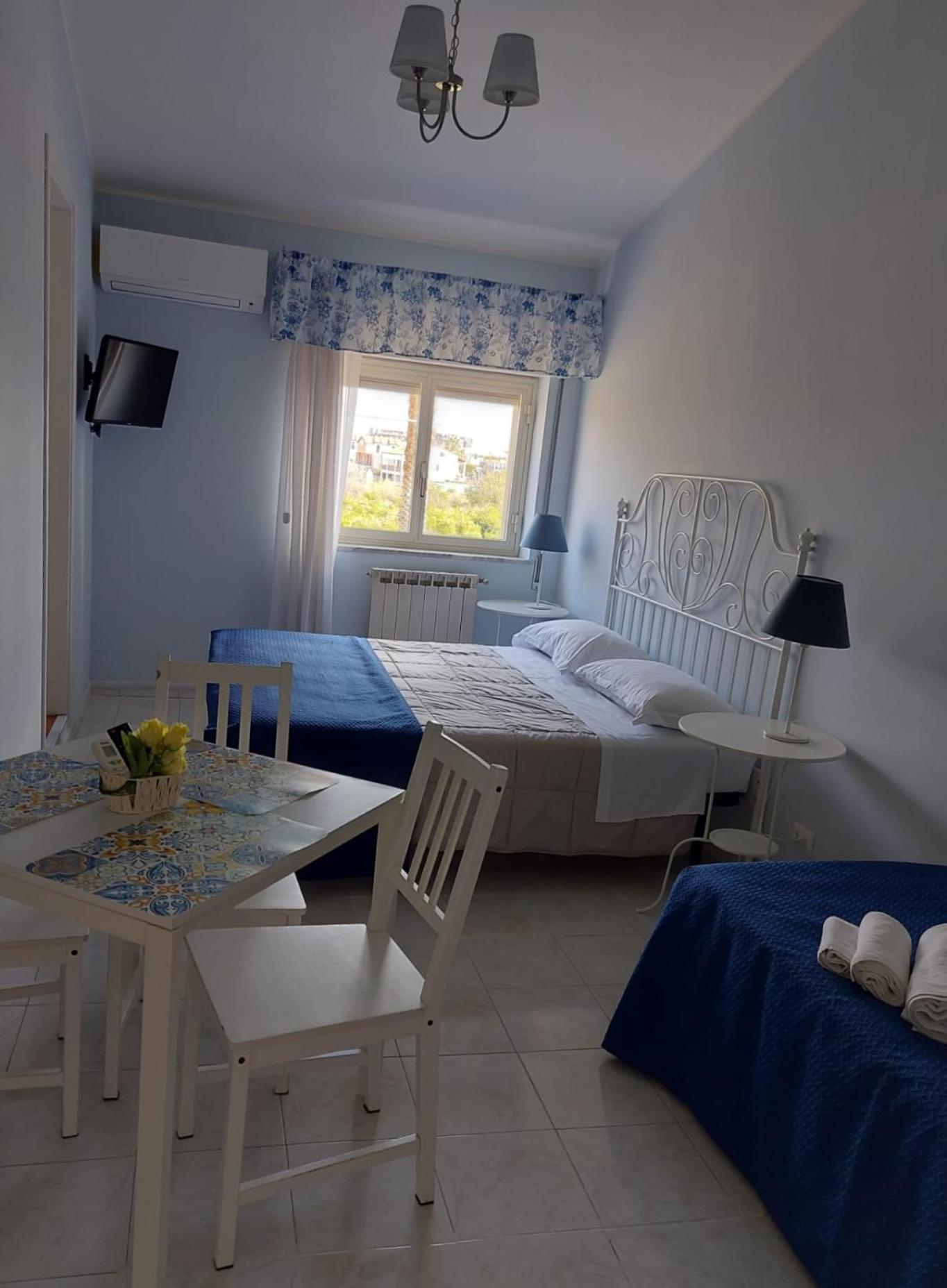 Villa Nadira Giardini Naxos Eksteriør bilde