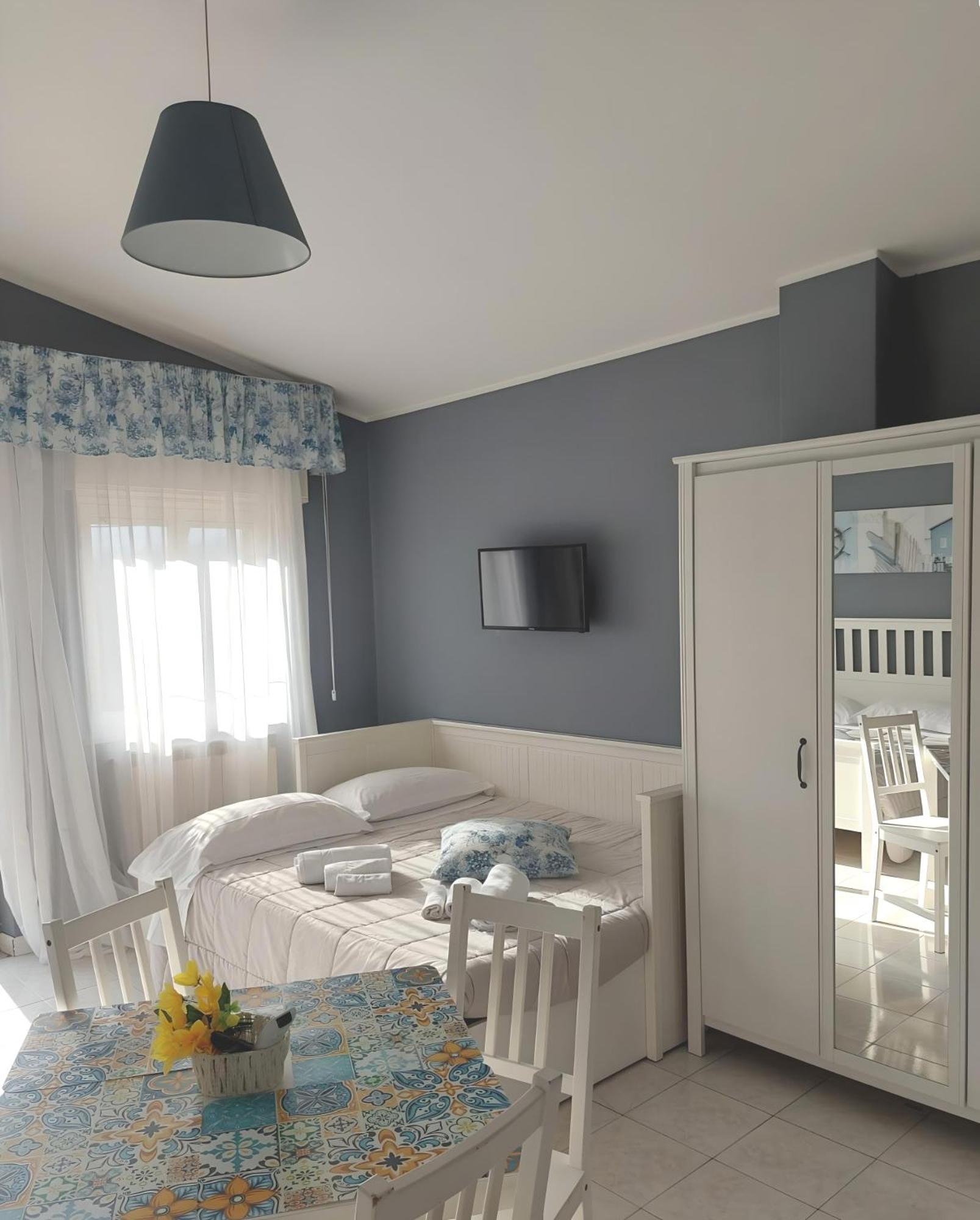 Villa Nadira Giardini Naxos Eksteriør bilde